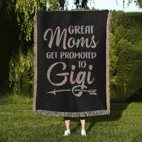 Great Moms Get Promoted To Gigi Grandma Floral Woven Blankets