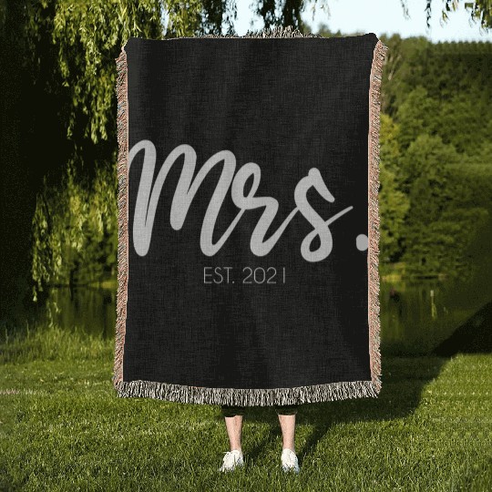 Wedding Mrs Est 2021 Bridal Bride Woven Blankets