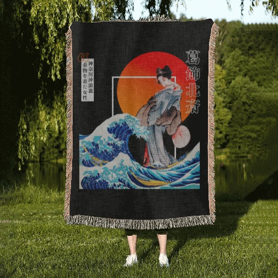 The Great Wave off Kanagawa'n woman wearing kimono Woven Blankets