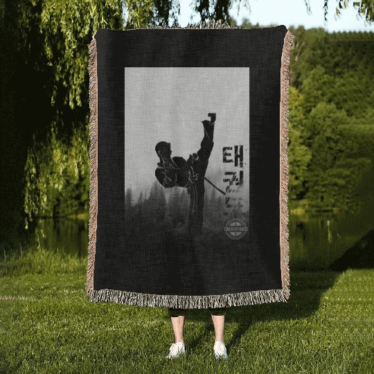 TAEKWONDO KOREAN HIGH KICK ON MOUNTAIN POSTER Woven Blankets