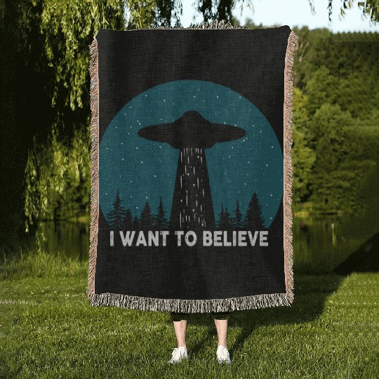 I Want To Believe World Ufo Day Woven Blankets