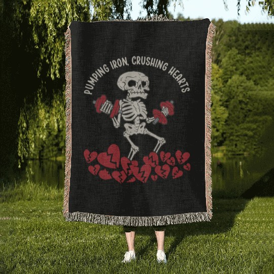 Anti Valentine´s Day Broken Heart Powerlifting Gym Woven Blankets