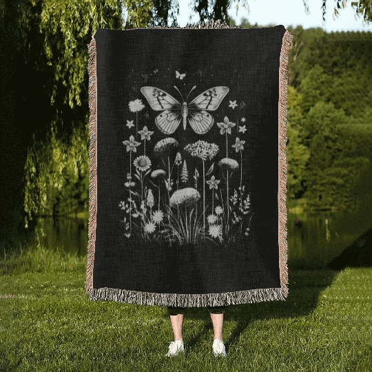 Fairycore cottagecore aesthetic grunge flowers Woven Blankets