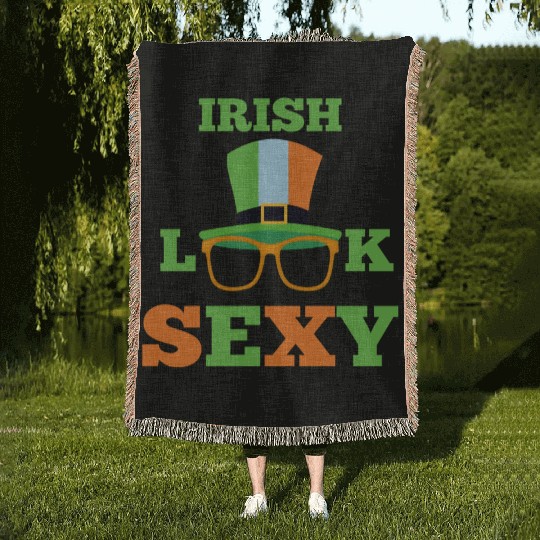 Irish look sexy Woven Blankets