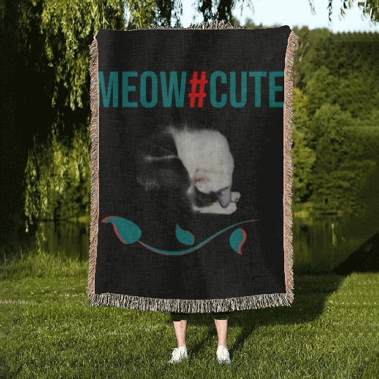 Meow cute baby cat sleep Woven Blankets