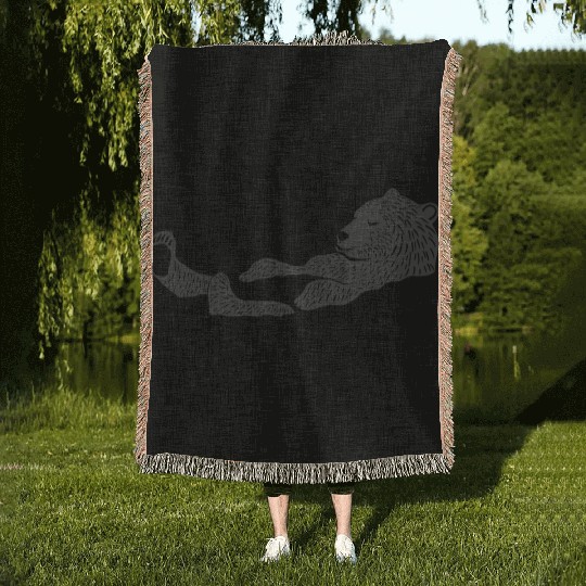 bathing grey bear Woven Blankets