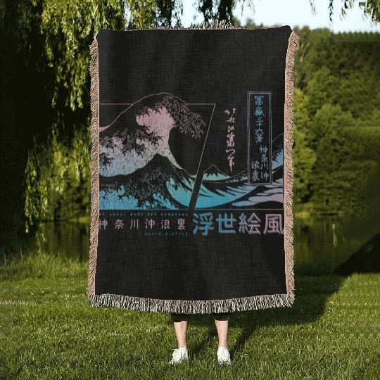 the great wave off kanagawa japan Woven Blankets