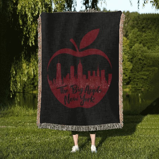 NYC Skyline Apple: Creative Woven Blankets