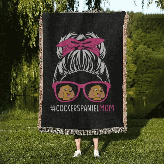 Cute Cocker Spaniel Mom Messy Bun Hair Dog Mom Woven Blankets