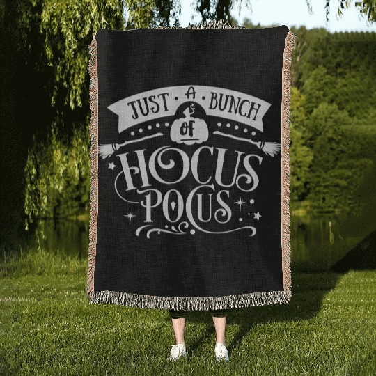 Hocus pocus Woven Blankets