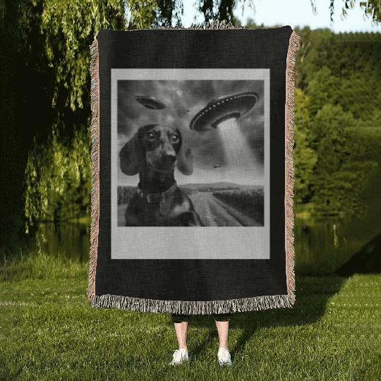 Dachshund Dog Mom Dad Funny Graphic Selfie UFOs We Woven Blankets