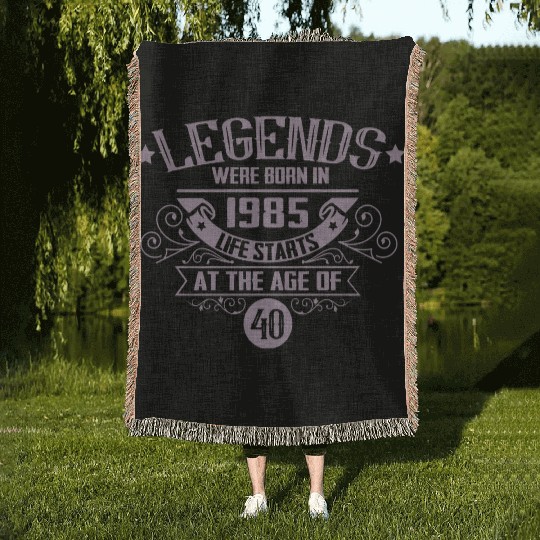 Legends born in 1985 vintage 40th birthday Woven Blankets