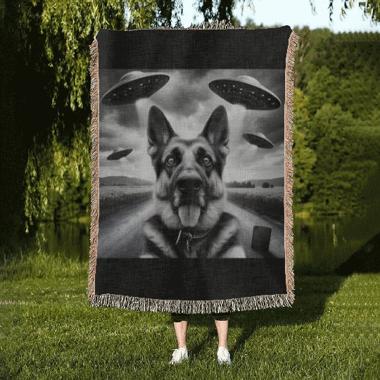 German shepherd Gsp Funny Graphic Selfie UFOs Weir Woven Blankets