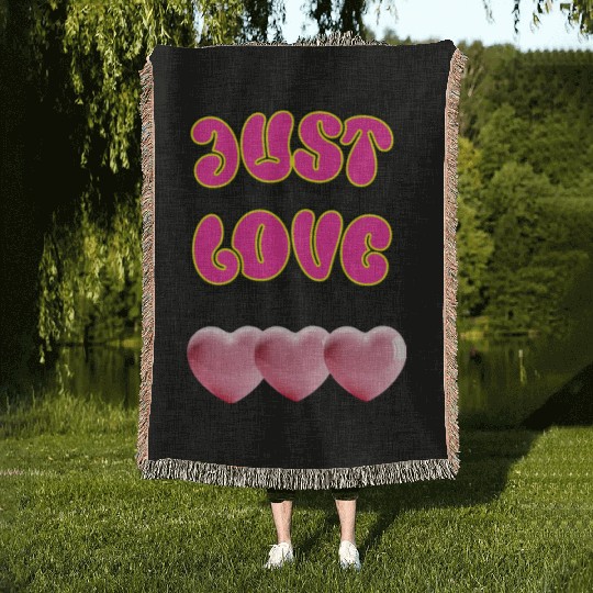 Just Love: Y2K 2000s Heart Woven Blankets