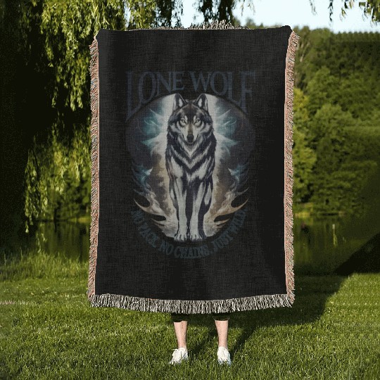 Lone Wolf - No Pack, No Chains, Just Wild Woven Blankets