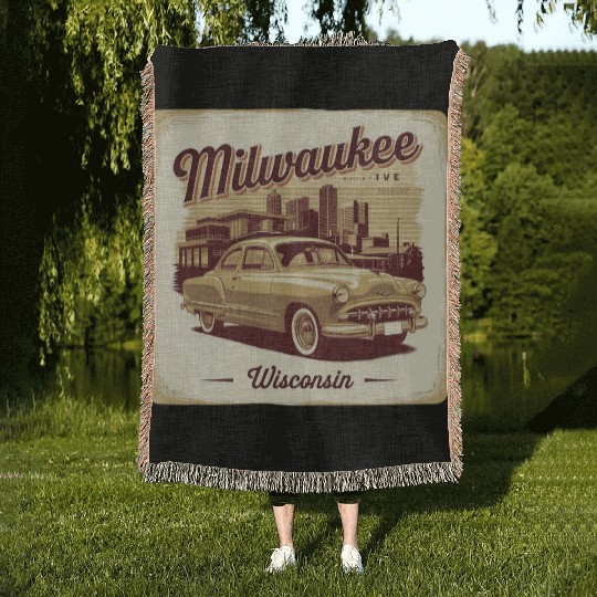 Milwaukee Souvenir and Travel Gift Idea Woven Blankets