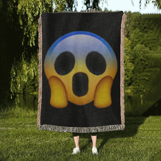 Expressive Scream Emmoticon Woven Blankets