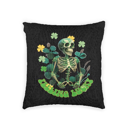 feeling lucky Woven Pillows