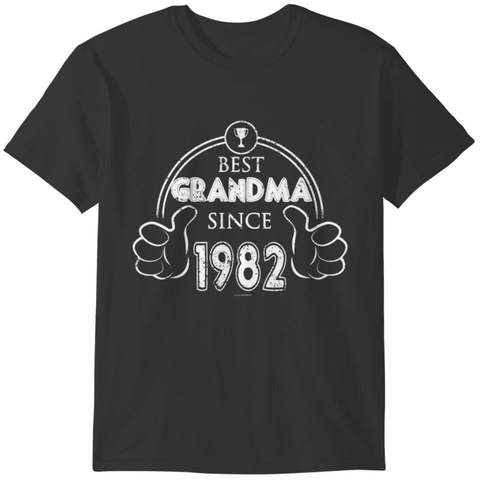 Grandma Birthday Best Grandma Since 1982 T-shirt