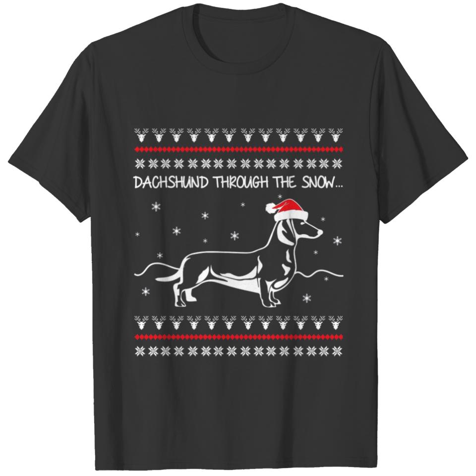 dachshund trough the snow T-shirt