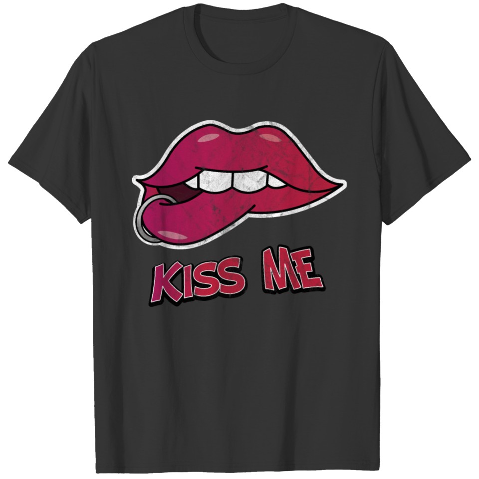 lips kiss mouth gift piercing love Valentin T-shirt