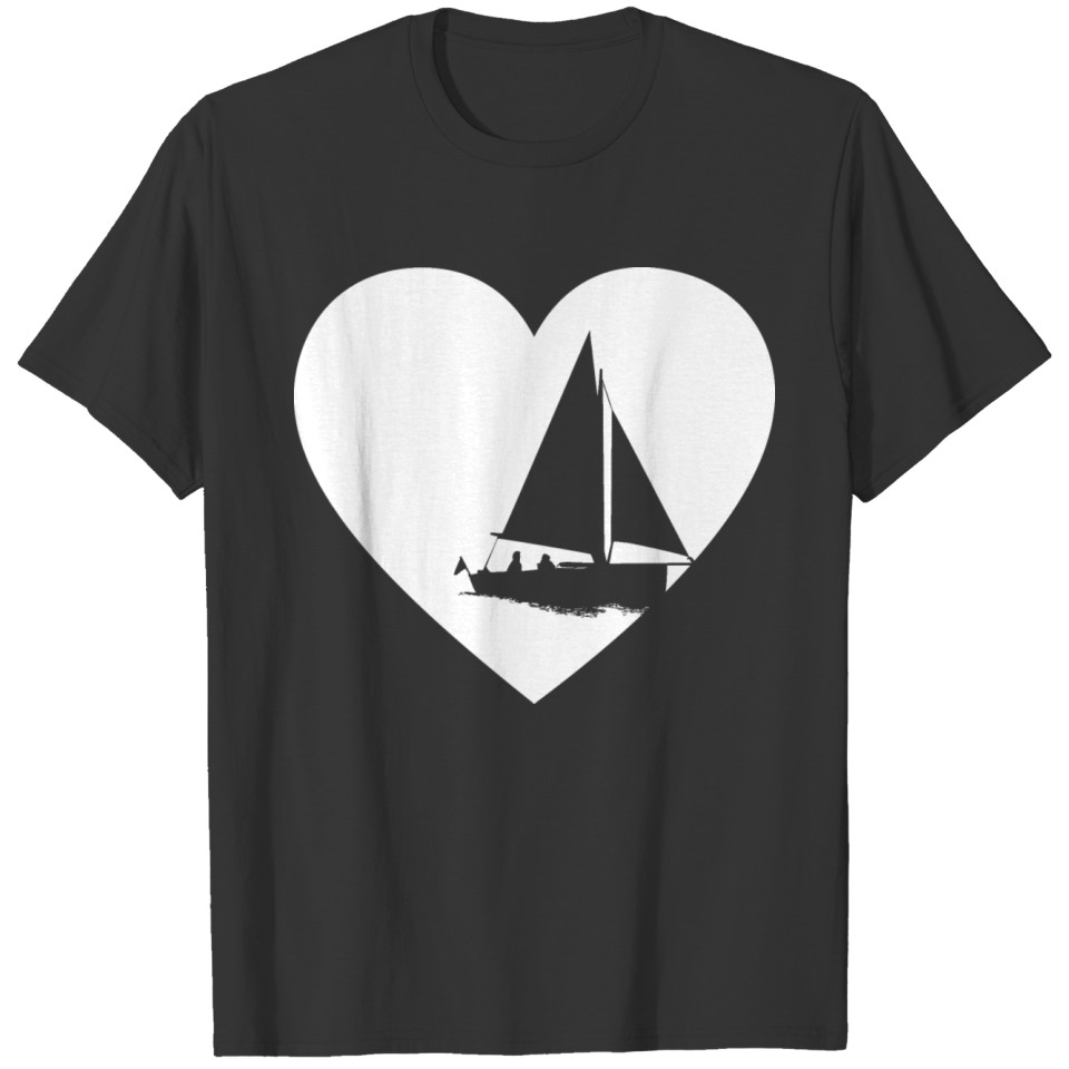 Heart sailing T-shirt