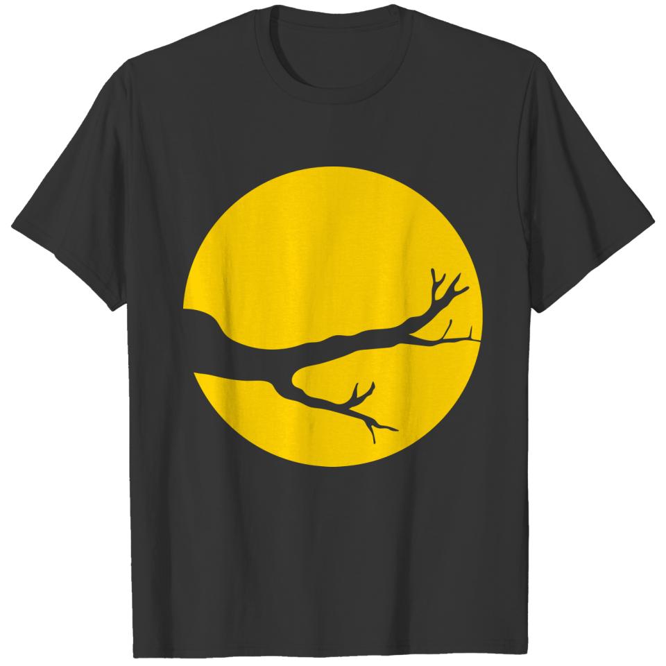 tree creepy moon night horror halloween round circ T-shirt