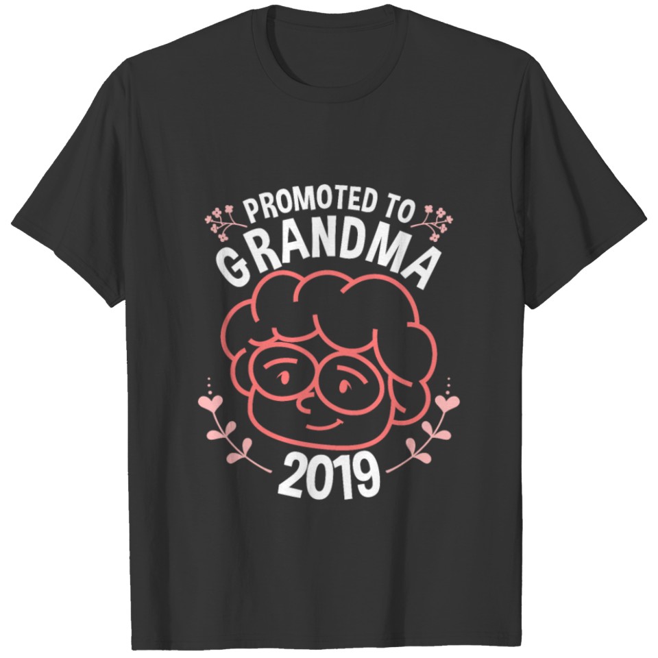 Promoted To New Grandma Est 2019 Funny Gift Granny T-shirt