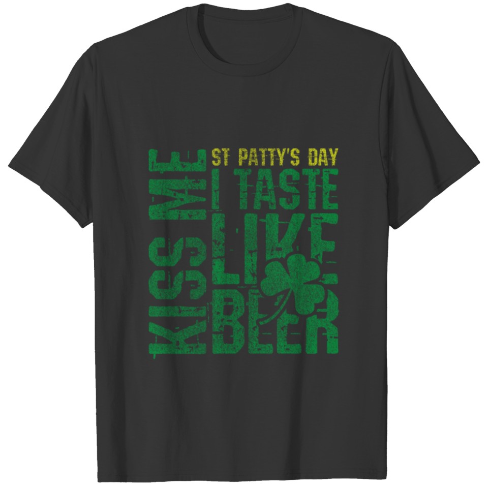 Kissing Kiss Ireland Happy St. Patrick's Day 2019 T-shirt
