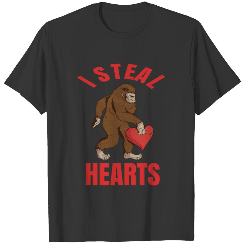 I Steal Hearts - Bigfoot Valentine's Day print T-shirt