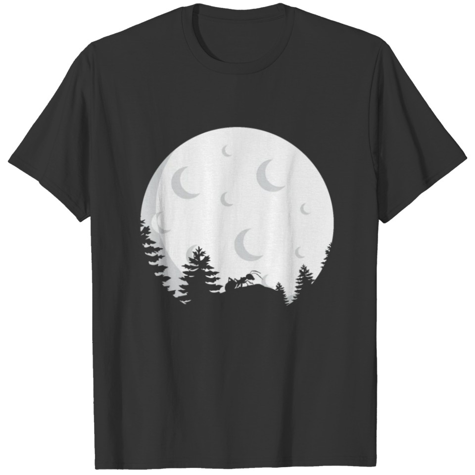 Ant In Front Of A Full Moon T-shirt