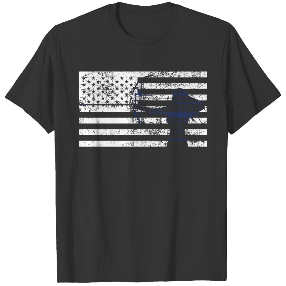 Distressed Archery USA Flag Women Archer Design T-shirt