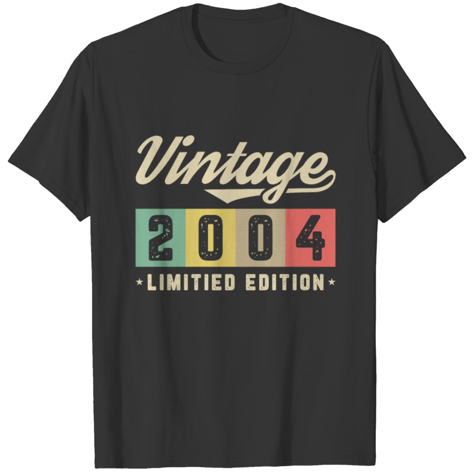 2004 Vintage born in Retro age Birthday gift idea T-shirt