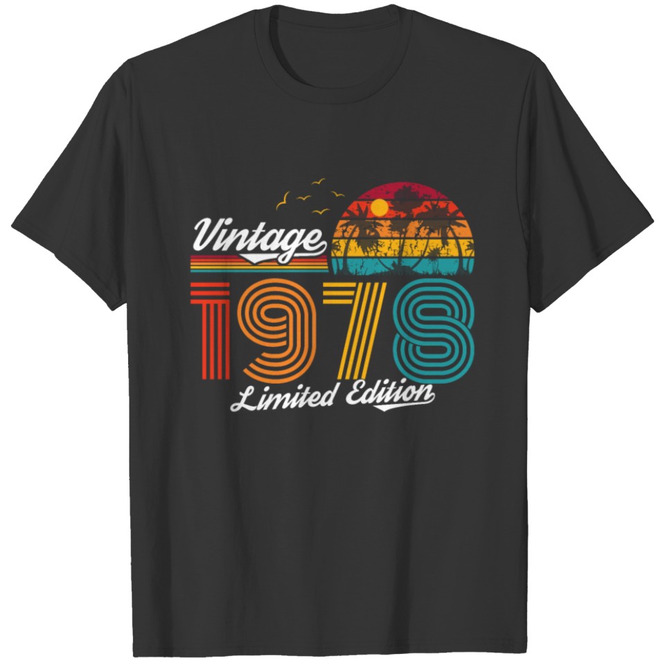 1978 Vintage born in Retro age Birthday gift idea T-shirt