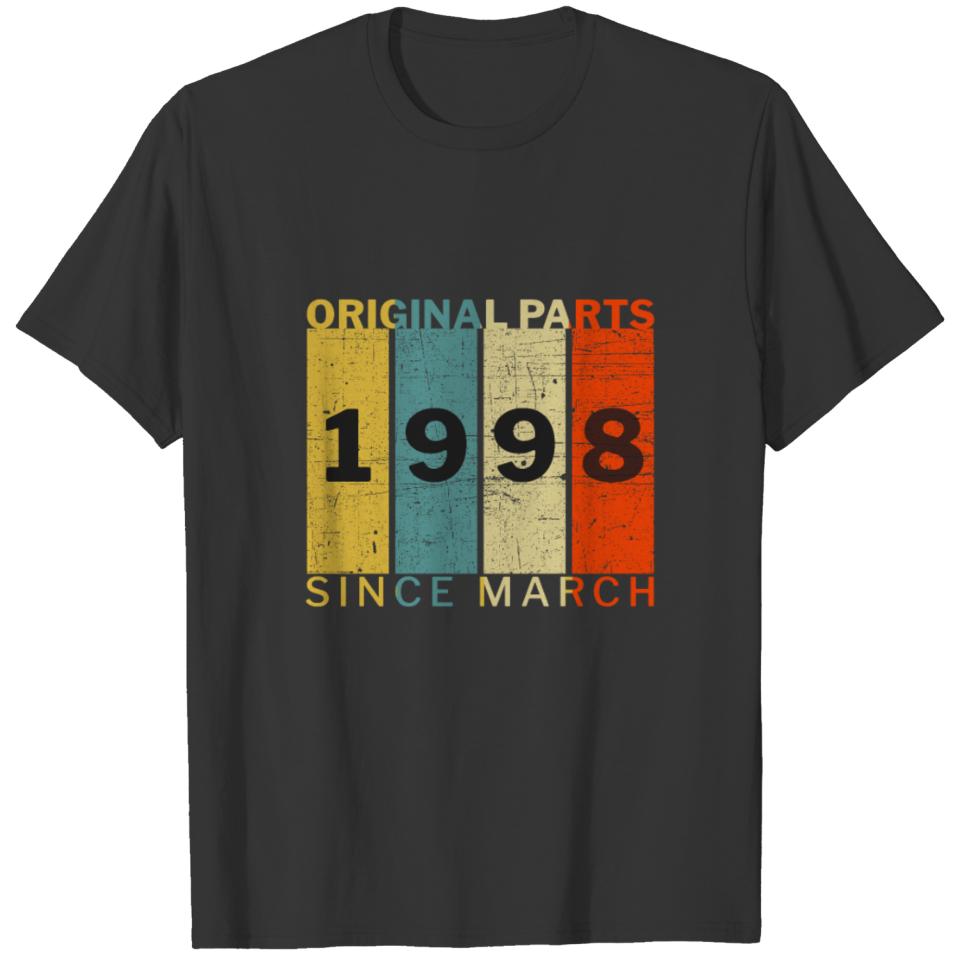 Born In March 1998 Funny Birthday Retro Quote T-shirt