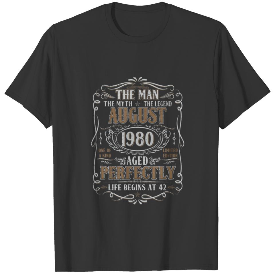 August 1980 Man Myth Legend 42Th Birthday 42 Years T-shirt