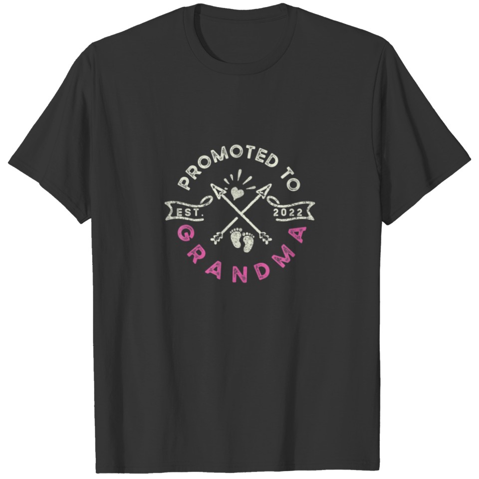 Promoted To Grandma Est. 2022 New Grandma Vintage T-shirt