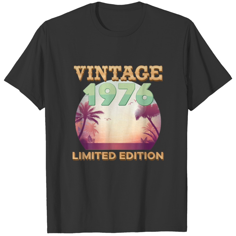 Vintage 1976 Palm Tree Sunset 46 Year Happy Birthd T-shirt