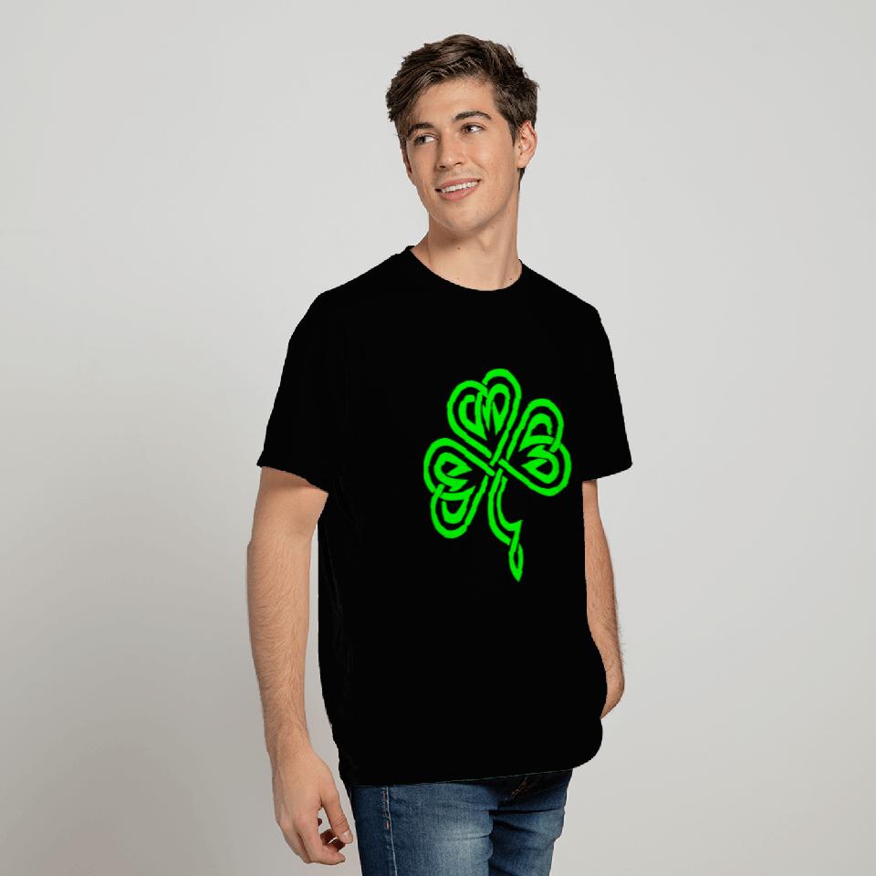 Celtic Shamrock Green 02 T Shirts