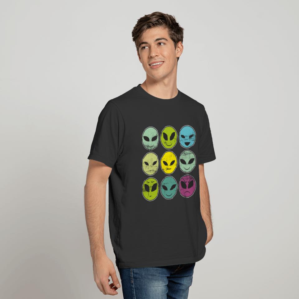 Funny Alien Heads And Facial Expressions As Patter T-shirt
