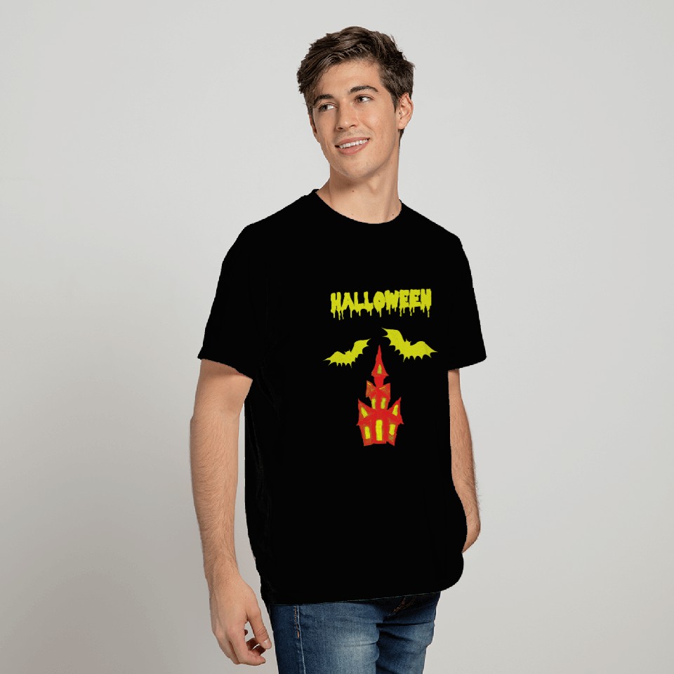 Halloween scary castle bat yellow red T Shirts