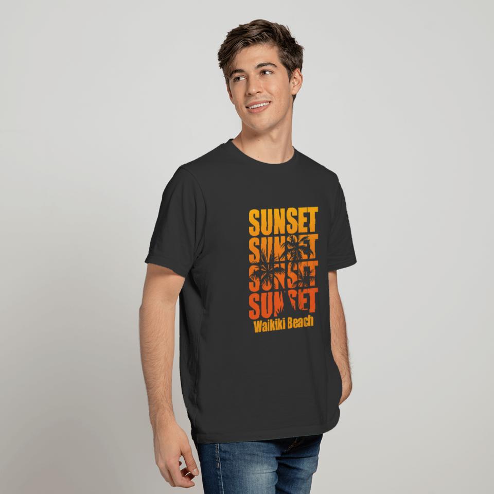 Summer Sun Fun Vacation Beach Sunset Design T-shirt