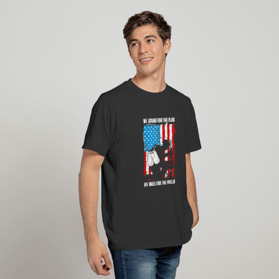 america usa veteran army stand flag kneel fallen T-shirt