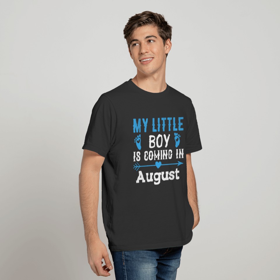 My son is born in August pregnancy T-shirt