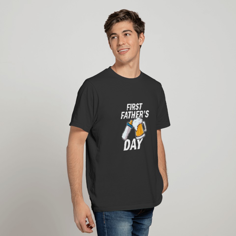 Cute First Fathers Day Cheers Gift Baby Daddy T-shirt