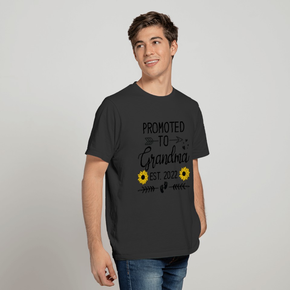 Promoted To Grandma 2022 Sunflower Grandma To Be T Shirts