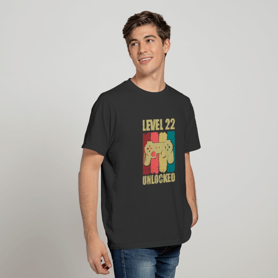 22nd Birthday Level 22 Unlocked Gamer 22 Years T-shirt
