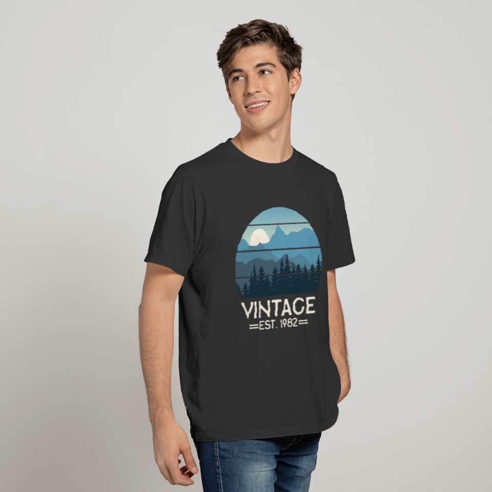 Vintage 1982 - 40 years old - 40th birthday gift T Shirts