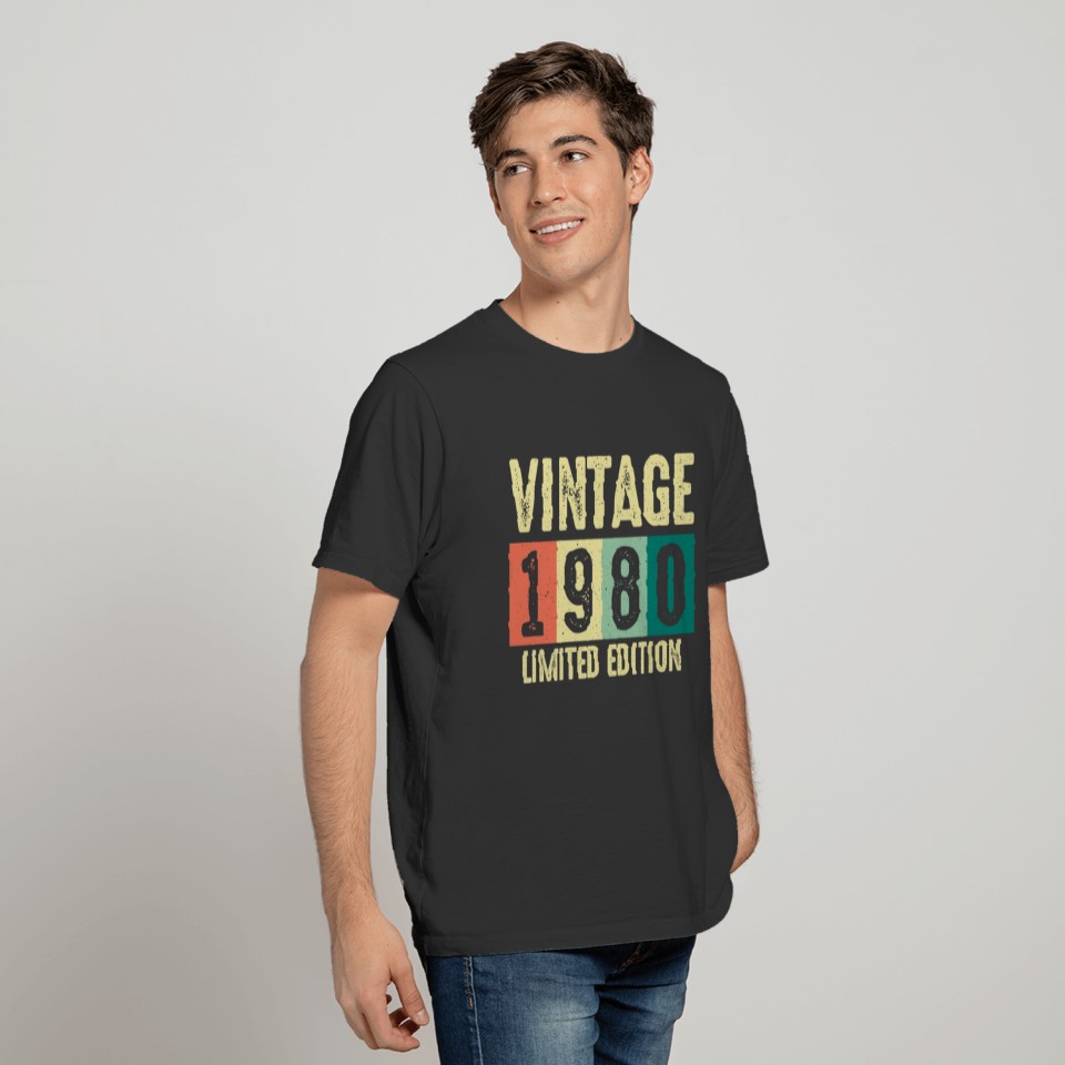 Vintage 1980 - Birthday Gift woman men Bday Gifts T-shirt