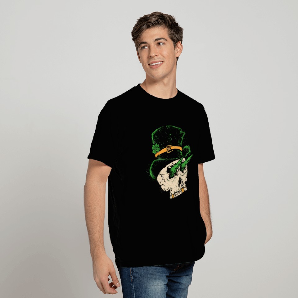st patrick's skull T Shirts
